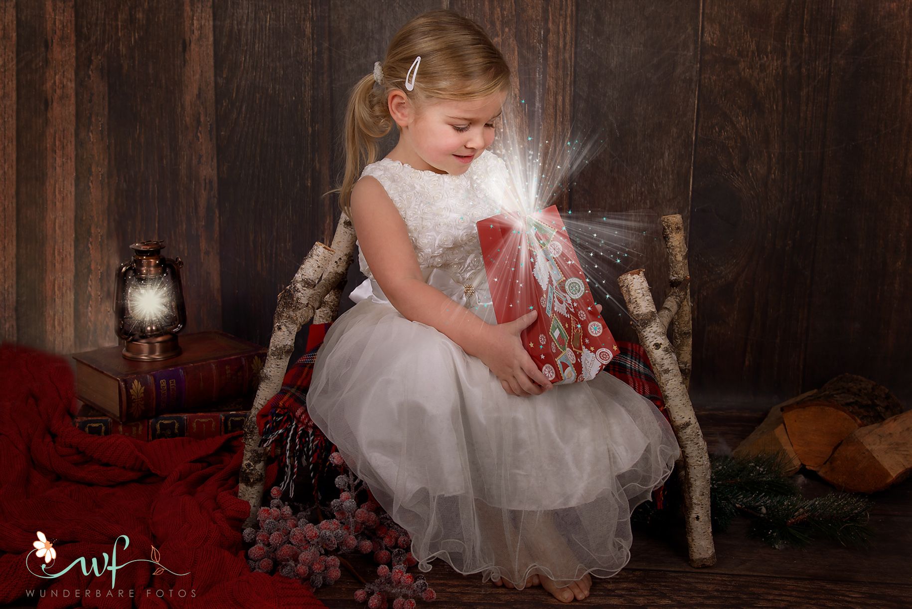 kind-weihnachten-shooting-fotografin-barleben-professionell
