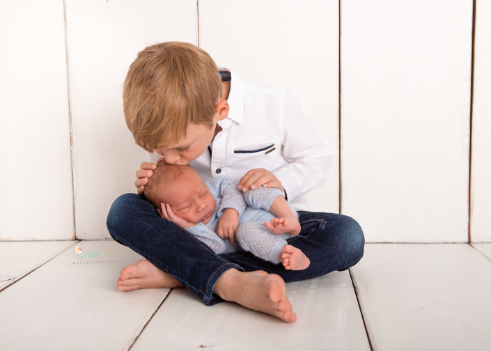 baby-shooting-outdoor-fotografin-magdeburg-barleben-wolmirstedt-haldensleben-burg-geschwister-bruder-halberstadt