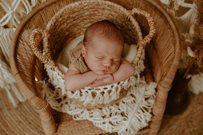 shooting-kinder-fotografin-barleben-wolmirstedt-magdeburg-fotoshooting-outdoor-neugeboren-vintage-indoor-baby-newborn